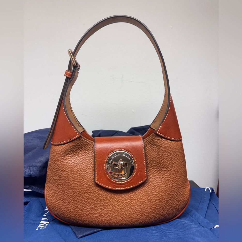 SEND BEST OFFER! Dooney & Brouke Pebble Turnlock Hobo 26